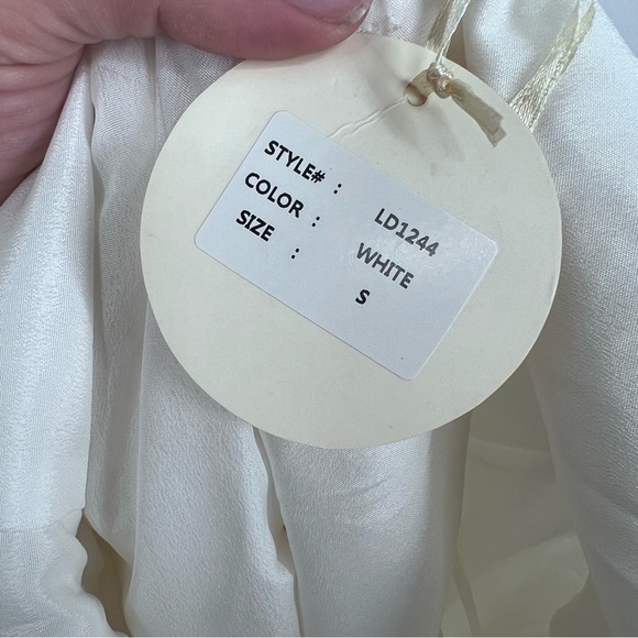 Luxxel NEW White lace Laser Cut Tulle Fit and Flare Mini Dress - Picture 8 of 9